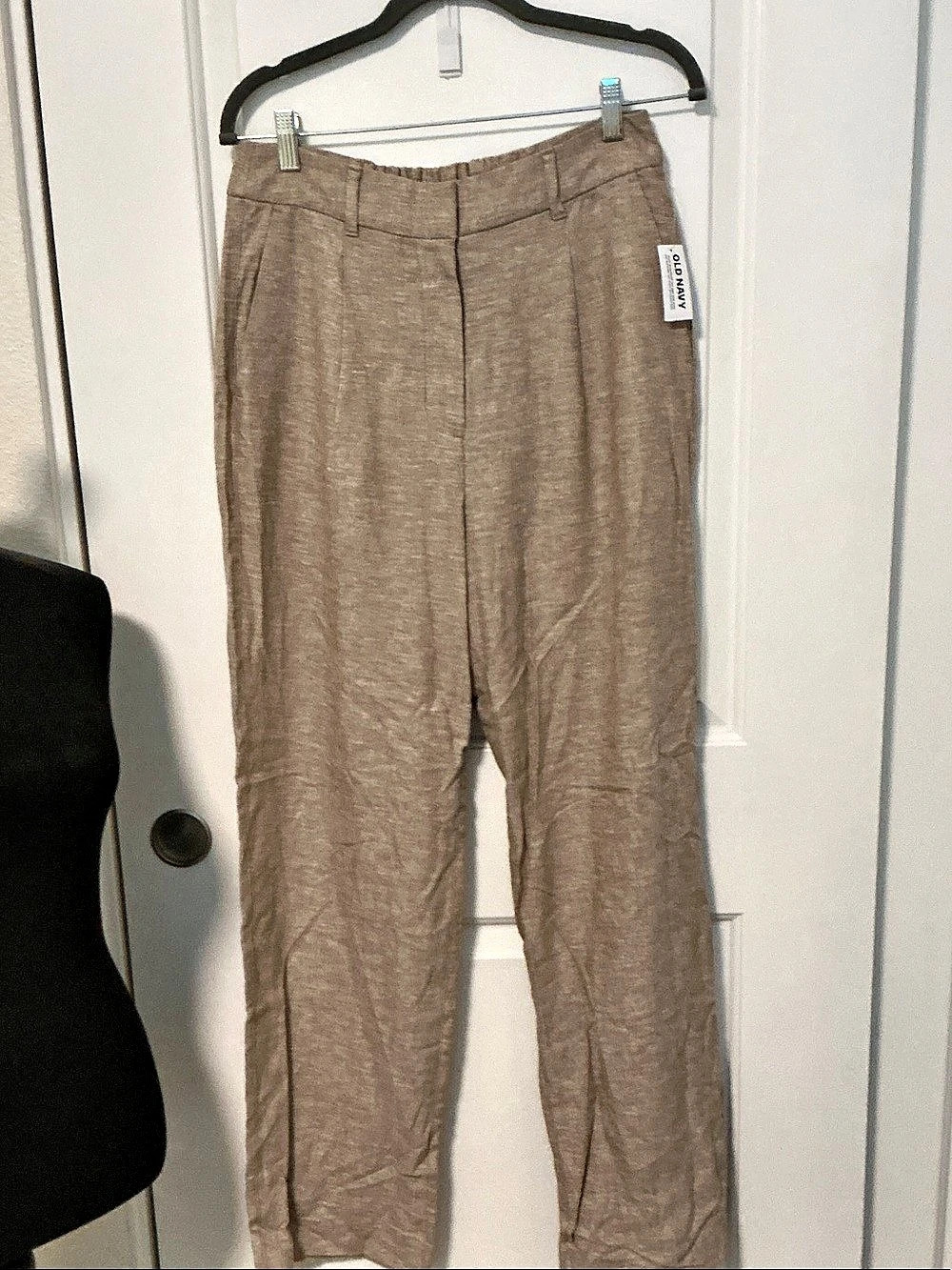 Old Navy Viscosa Straight Leg Viscose Pants in Tan Size Medium NWT